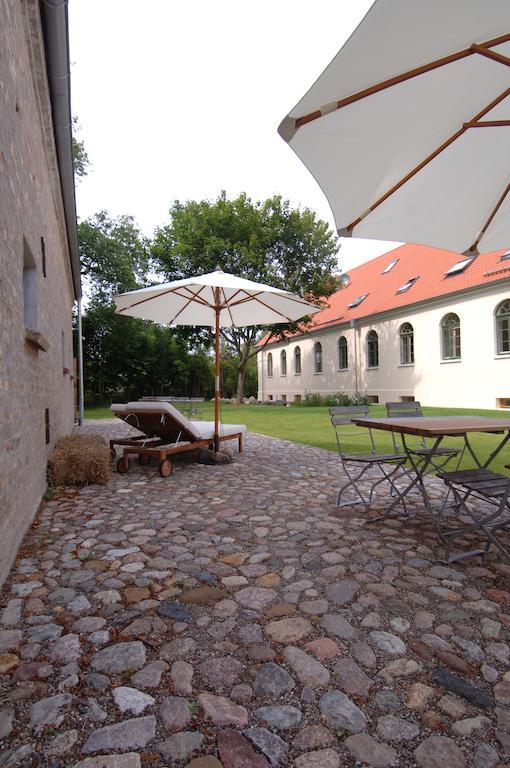 Kavaliershaus Schloss Bluecher Am Finckenersee Extérieur photo