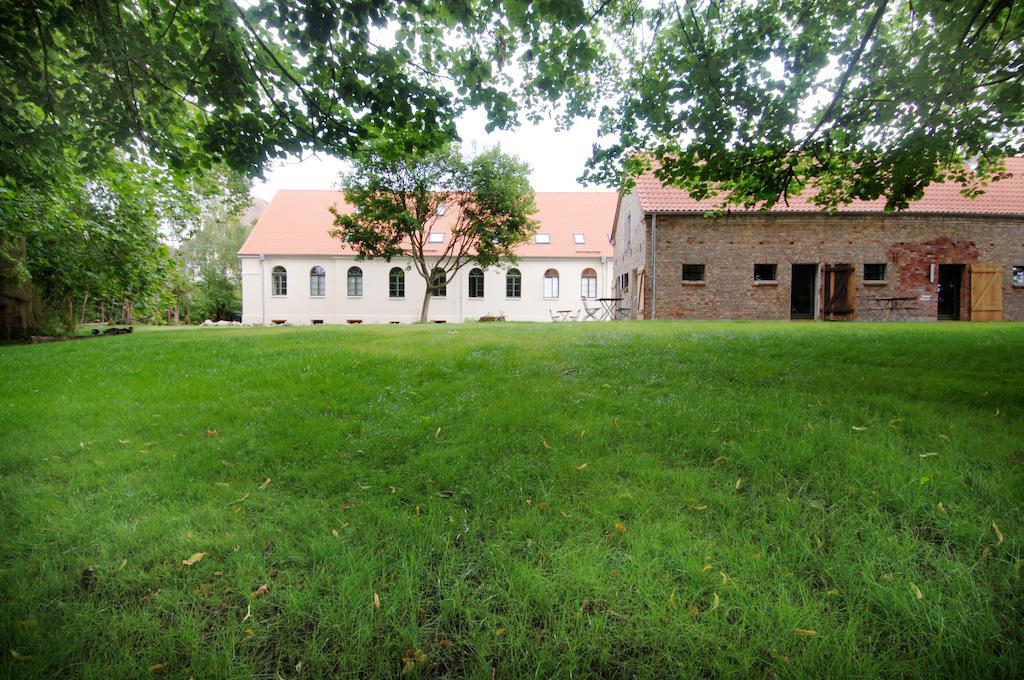 Kavaliershaus Schloss Bluecher Am Finckenersee Extérieur photo